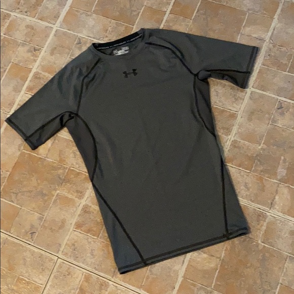 Under Armour Other - Under Armour compression shirt size men’s medium